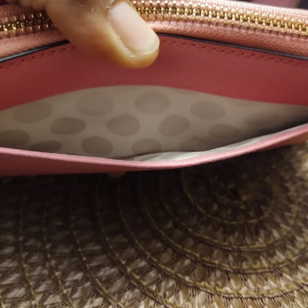 kate spade excellent no